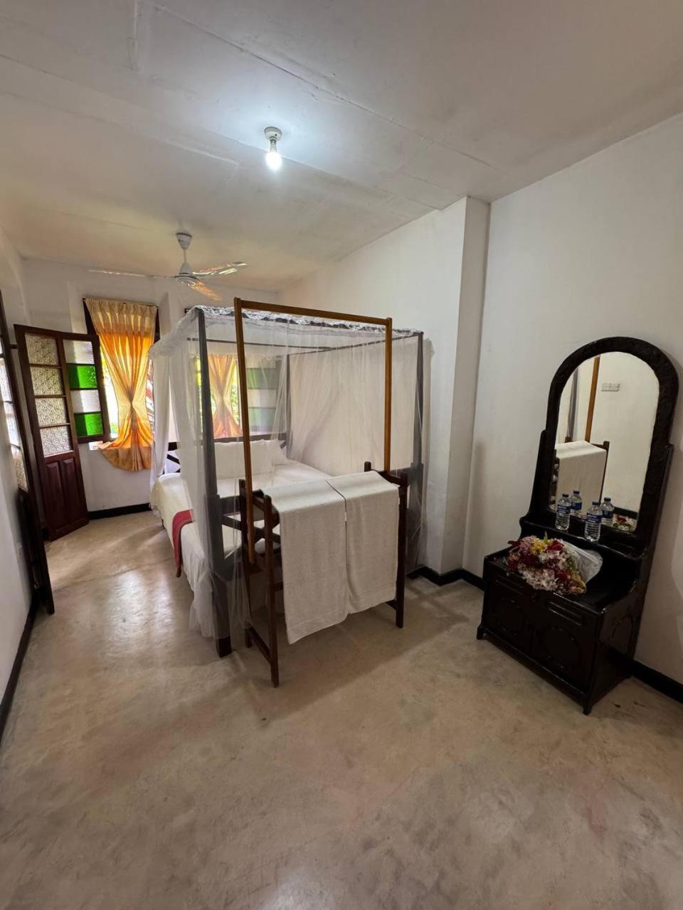 Grand Villa Hikkaduwa Exterior foto