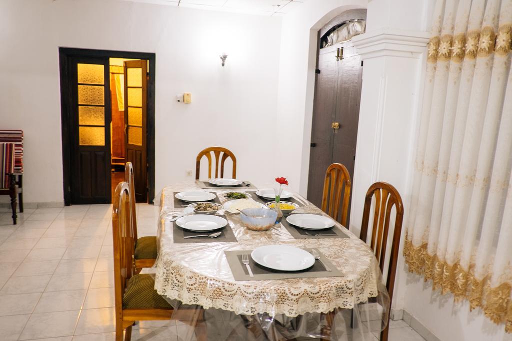 Grand Villa Hikkaduwa Zimmer foto